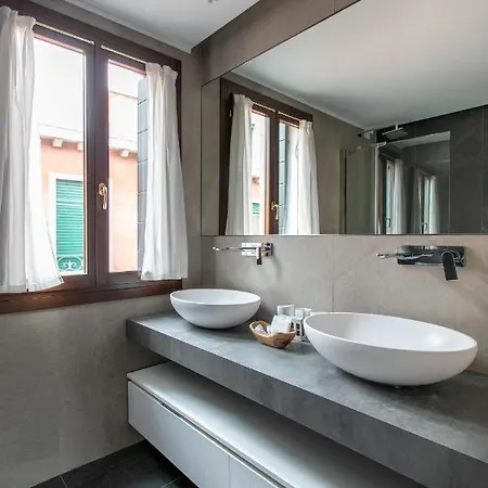 Residenza Pomponi Deluxe Apartment *