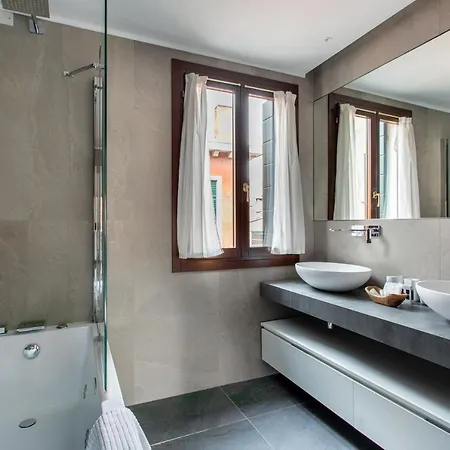 Residenza Pomponi Deluxe Apartment *