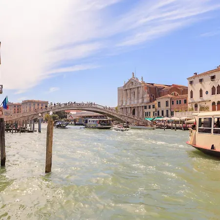 Residenza Simeon Grande - Luxurious Modern Apartment