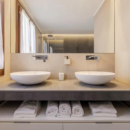 Residenza Simeon Grande - Luxurious Modern Apartment *